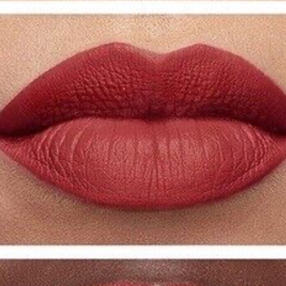 🎉🍒Adored Loreal Rouge Signature Matte Lipstick - Picture 5 of 8